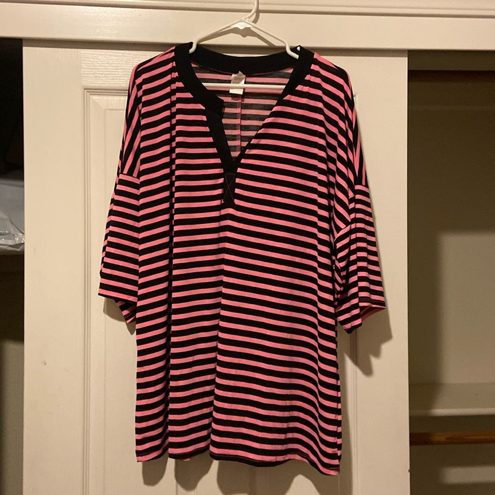 Pink with black stripes